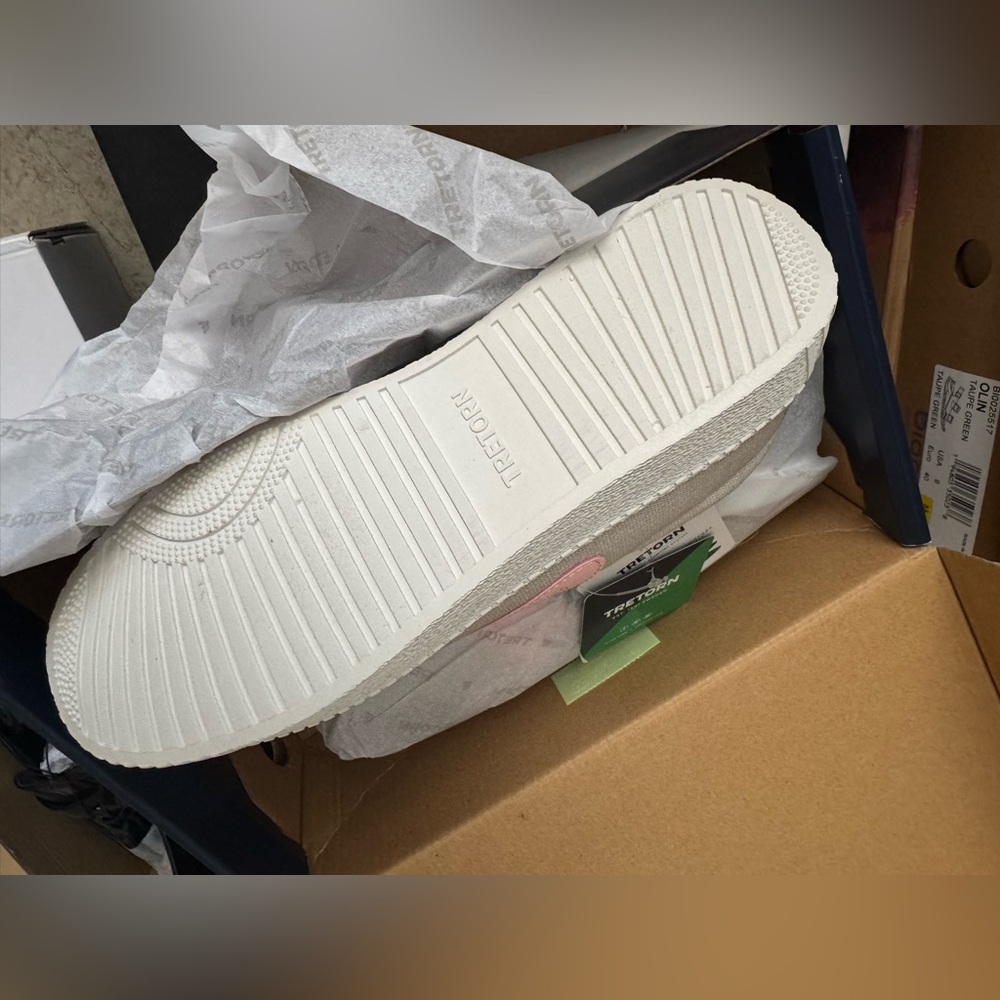🎉LAST CHANCE🎉TRETORN
Nylite‎ Sneakers - Picture 4 of 5